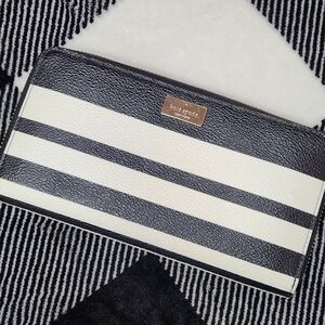 Kate Spade Black and White Women's Clutch Wallet